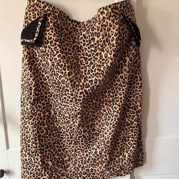 Leopard-Print Pencil Skirt in Brown - Picture 3 of 7